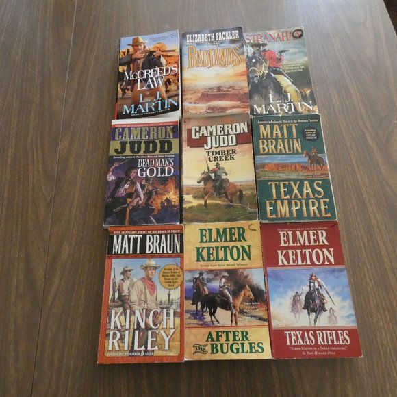 Lot of 9 Vintage Western Paperback Books Various Authors - Picture 1 of 8